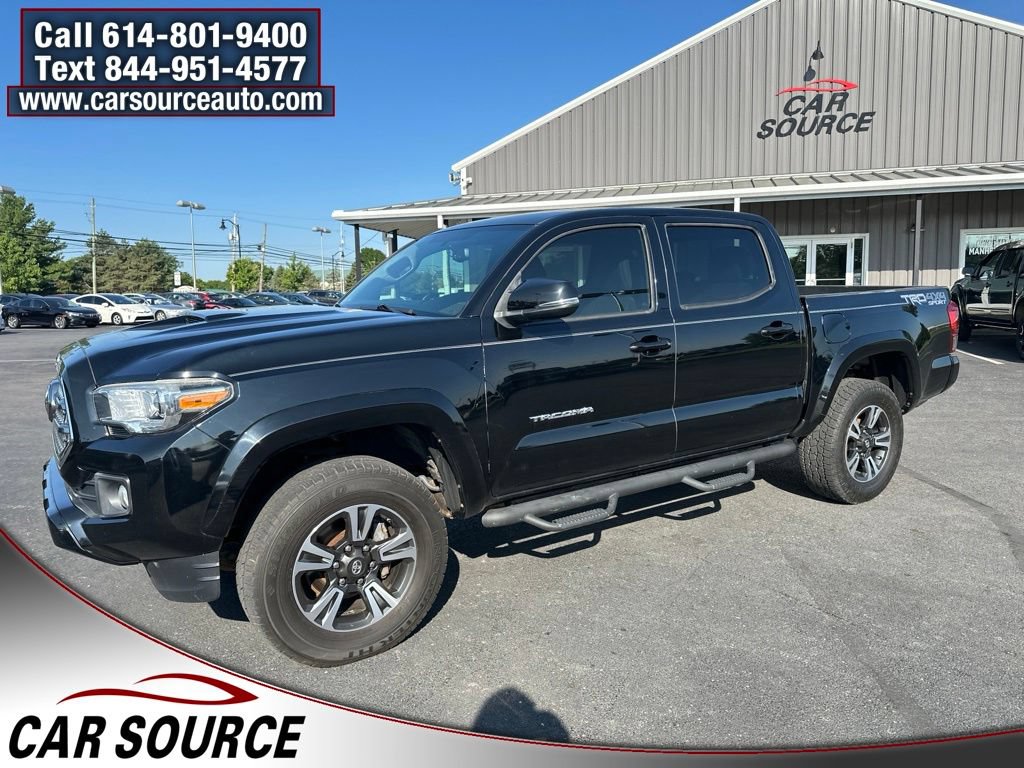 Used 2017 Toyota Tacoma TRD Sport w/ Tow Package (A/T) AWD/4WD image 3