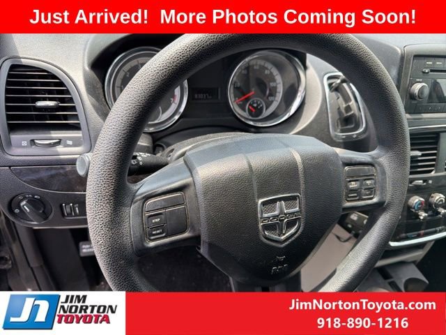 Used 2012 Dodge Grand Caravan SXT FWD image 11