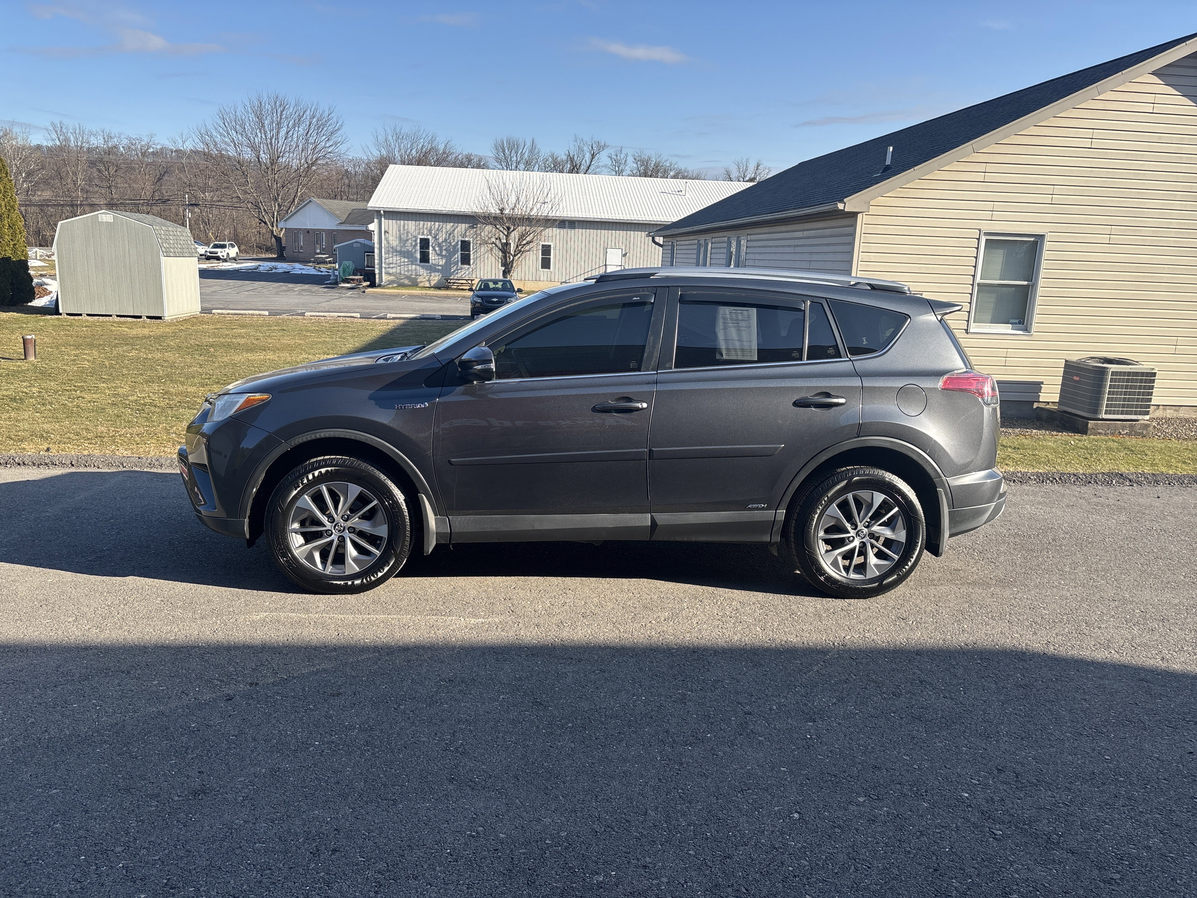 Used 2017 Toyota RAV4 XLE w/ Protection Package image 7