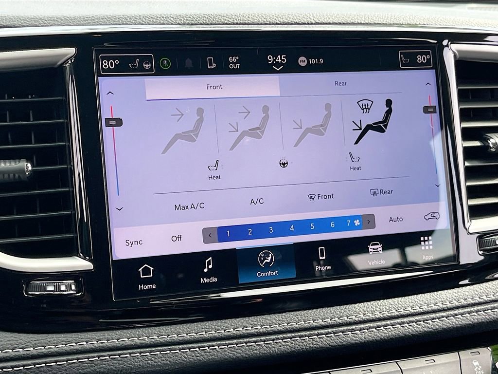 Certified 2024 Chrysler Pacifica Touring-L w/ Road Tripper Package image 19