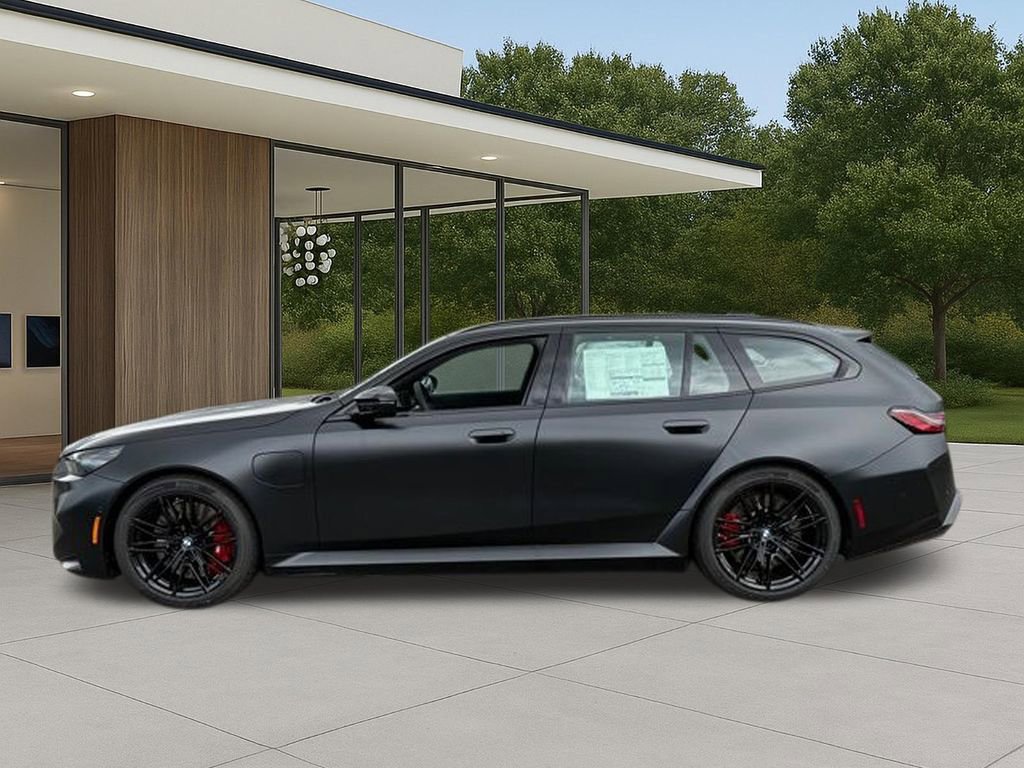 New 2026 BMW M5 Touring image 13