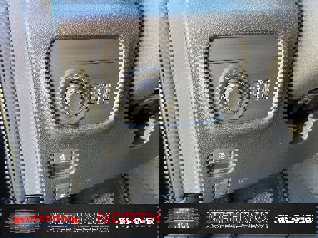 New 2025 Jeep Grand Cherokee L Altitude image 7