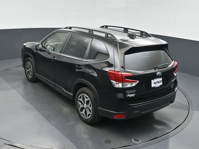 Used 2023 Subaru Forester Premium image 32