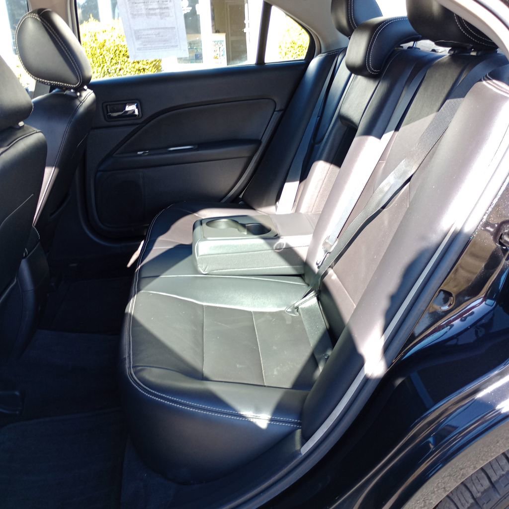 Used 2011 Ford Fusion SEL w/ 302A Rapid Spec Order Code image 17