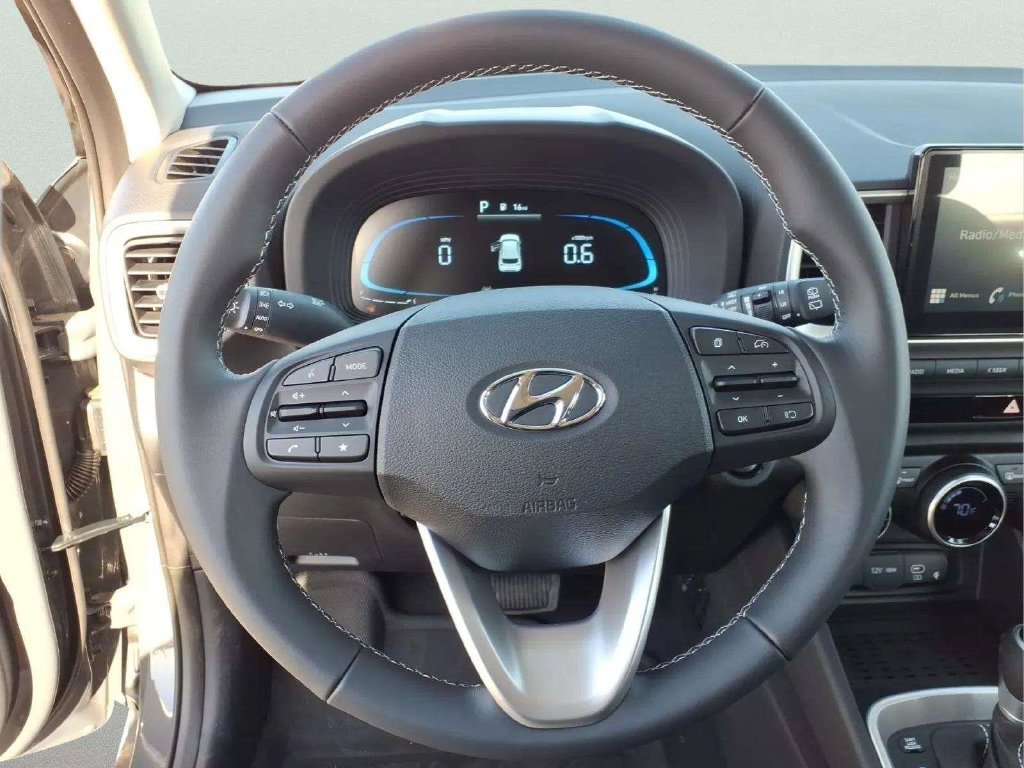 New 2026 Hyundai Venue SEL FWD image 11