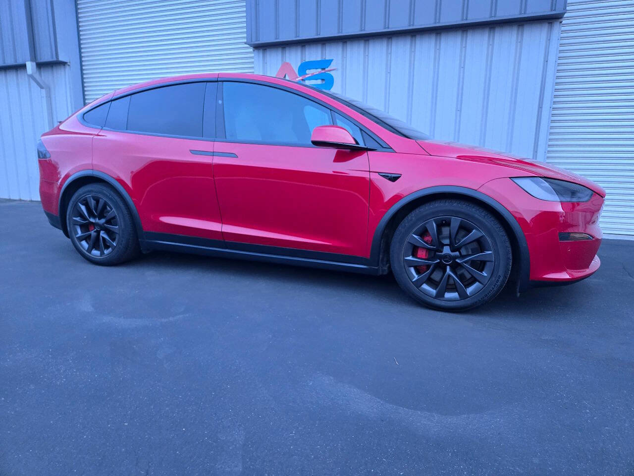 Used 2022 Tesla Model X image 11