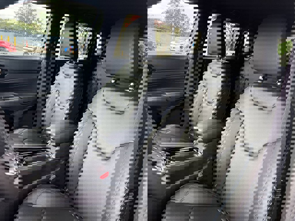 New 2026 Jeep Compass Limited image 11