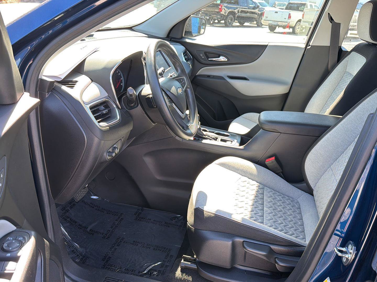 Used 2022 Chevrolet Equinox LS AWD/4WD image 10
