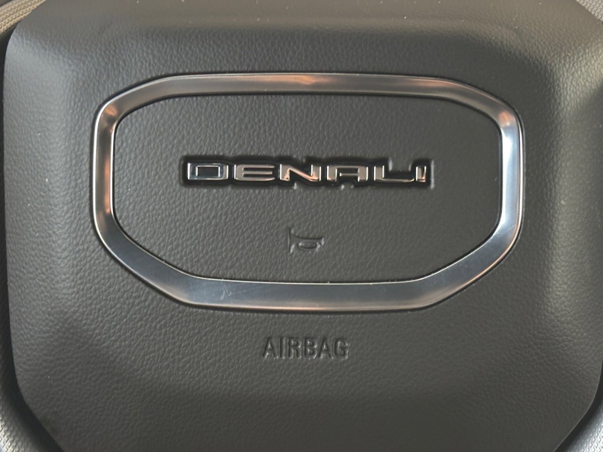 Used 2023 GMC Sierra 1500 Denali w/ Denali Reserve Package AWD/4WD image 12