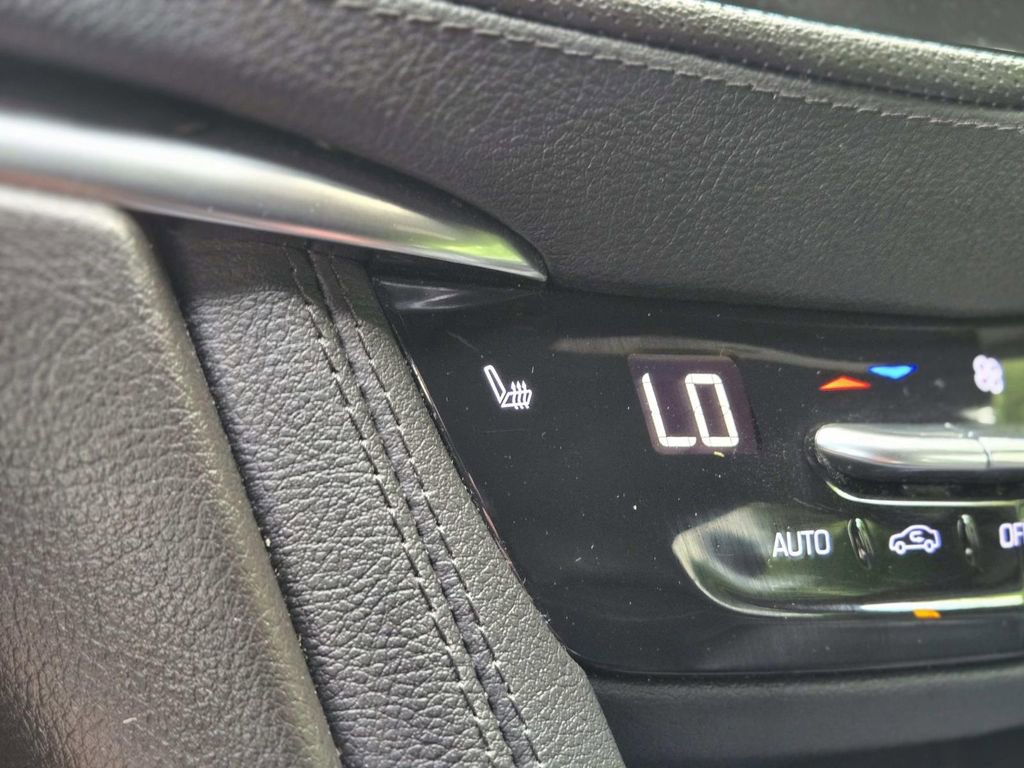 Used 2022 Cadillac XT5 Premium Luxury image 30