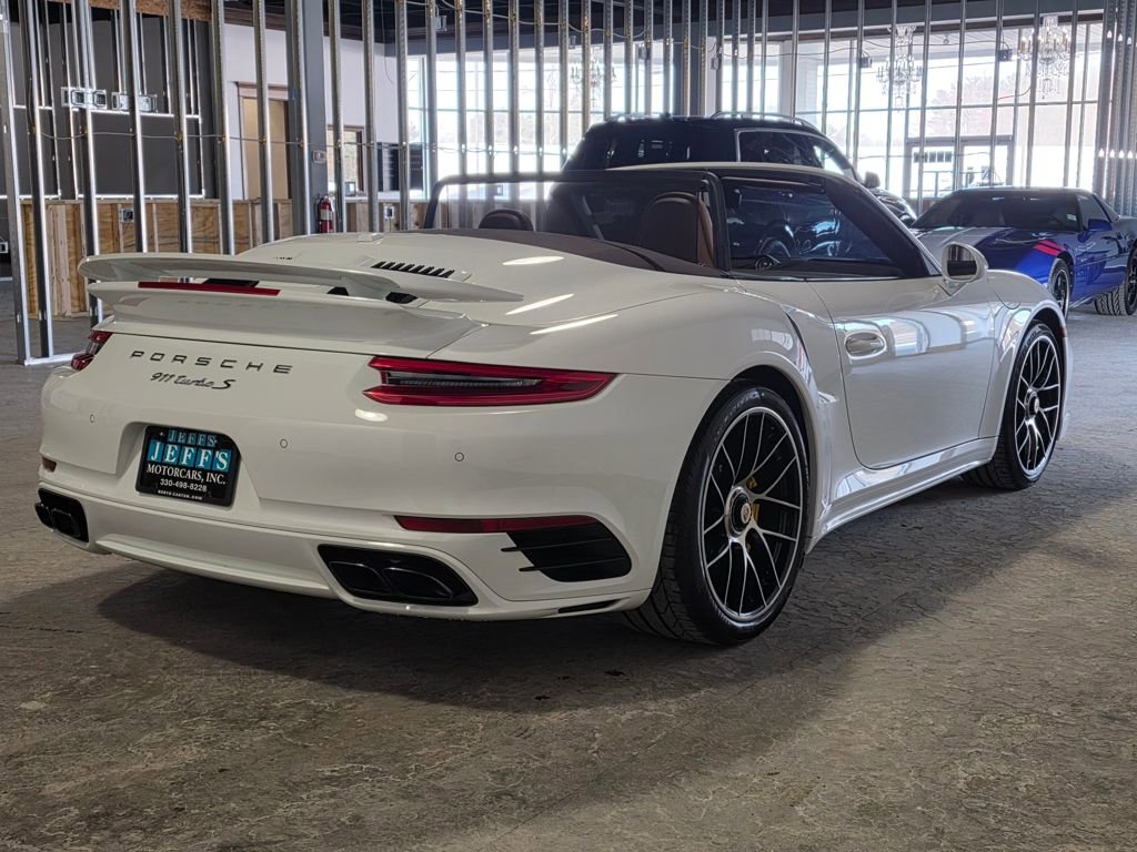 Used 2019 Porsche 911 Turbo S image 4