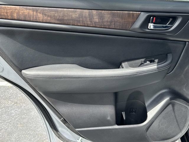 Used 2016 Subaru Outback 2.5i Limited image 11