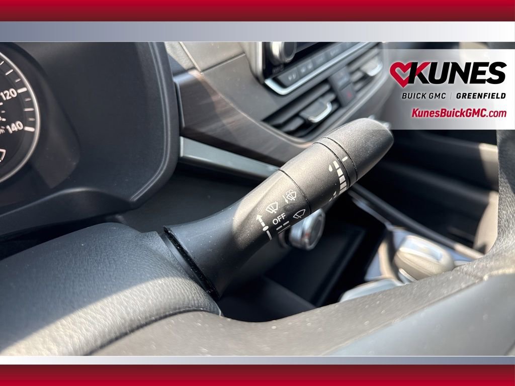 Used 2024 Nissan Altima 2.5 SV FWD image 22