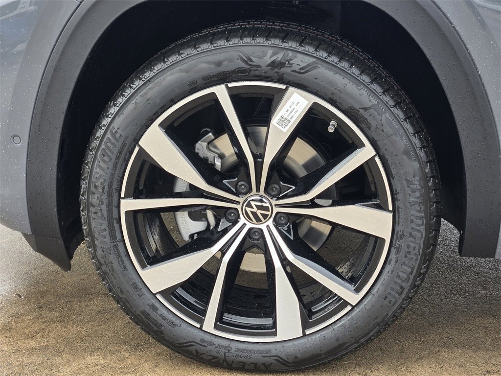 New 2026 Volkswagen Atlas SEL Premium R-Line image 10