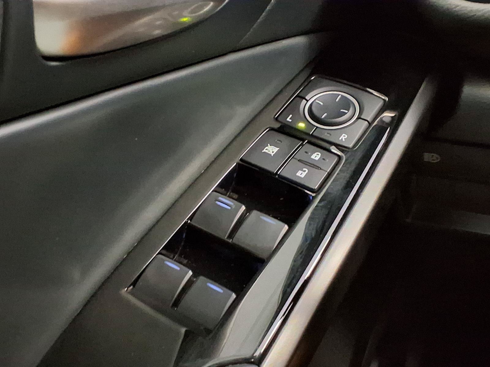 Used 2023 Lexus IS 350 F Sport w/ Accessory Package RWD image 33