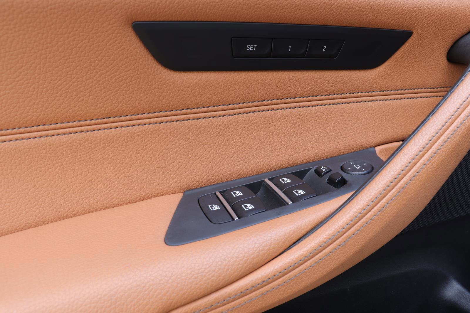 Used 2020 BMW 530i w/ Premium Package RWD image 21