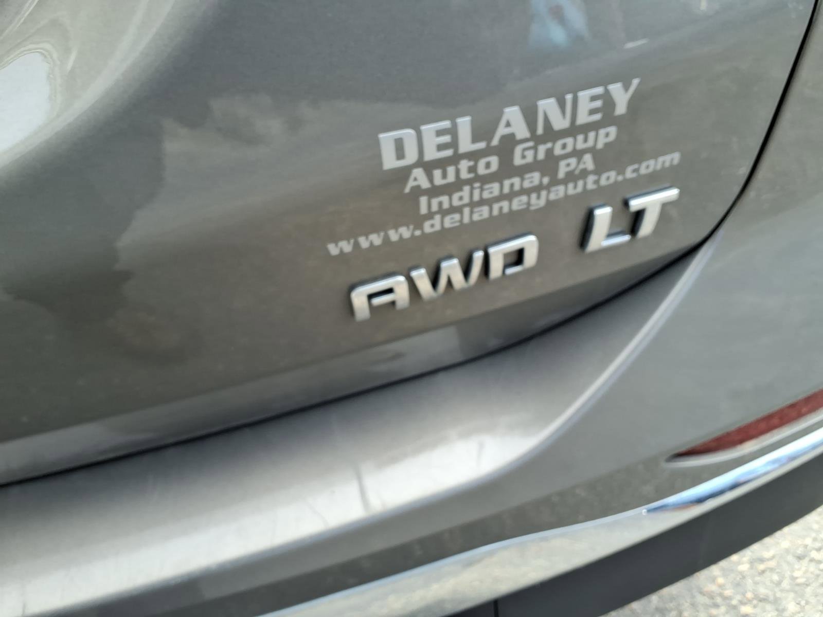 Used 2018 Chevrolet Equinox LT image 19