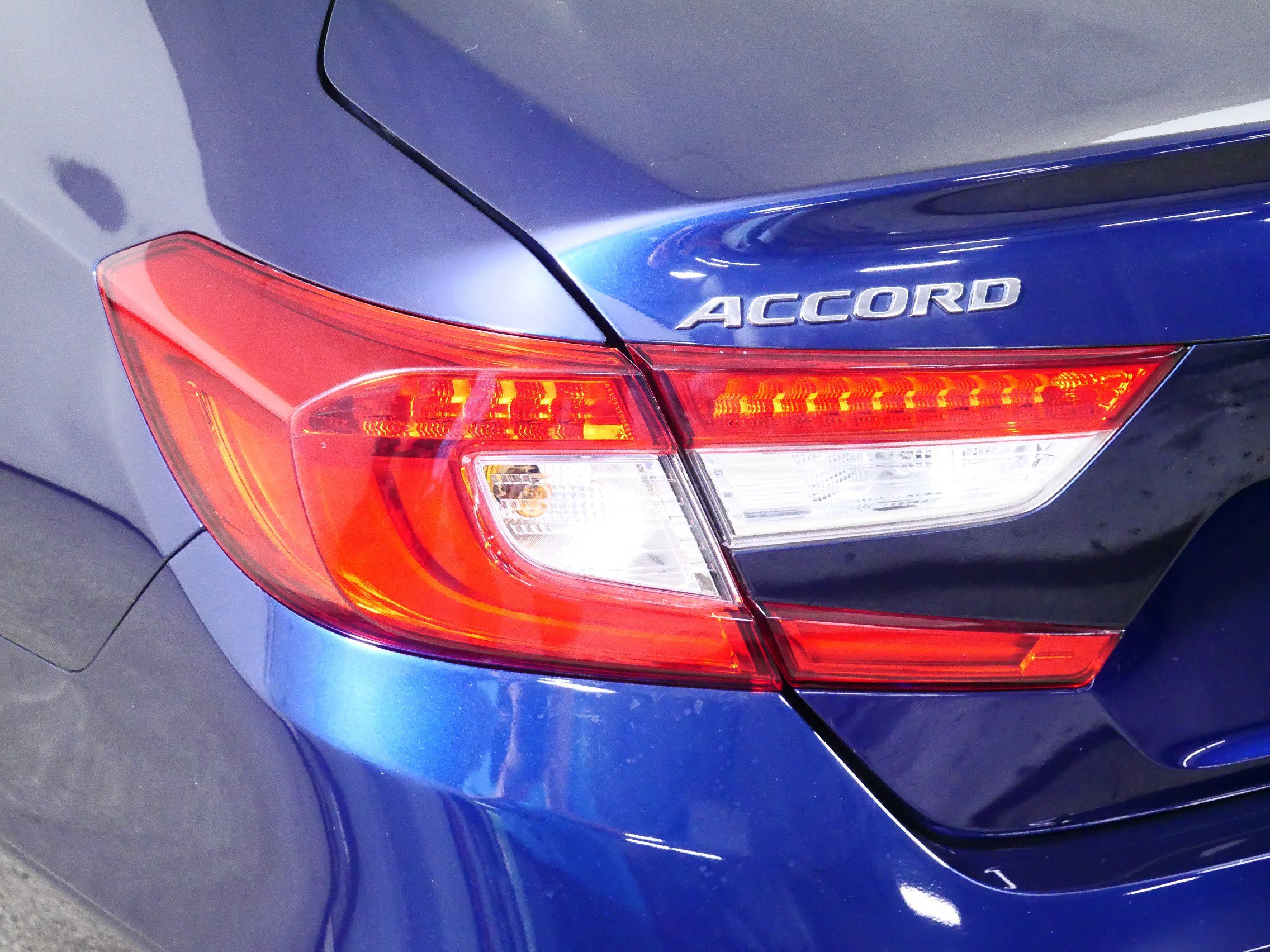 Used 2019 Honda Accord LX image 17