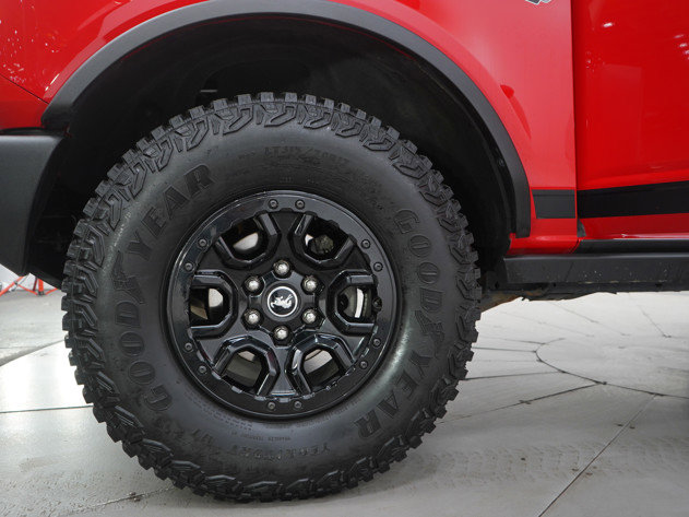 Used 2022 Ford Bronco Wildtrak image 28