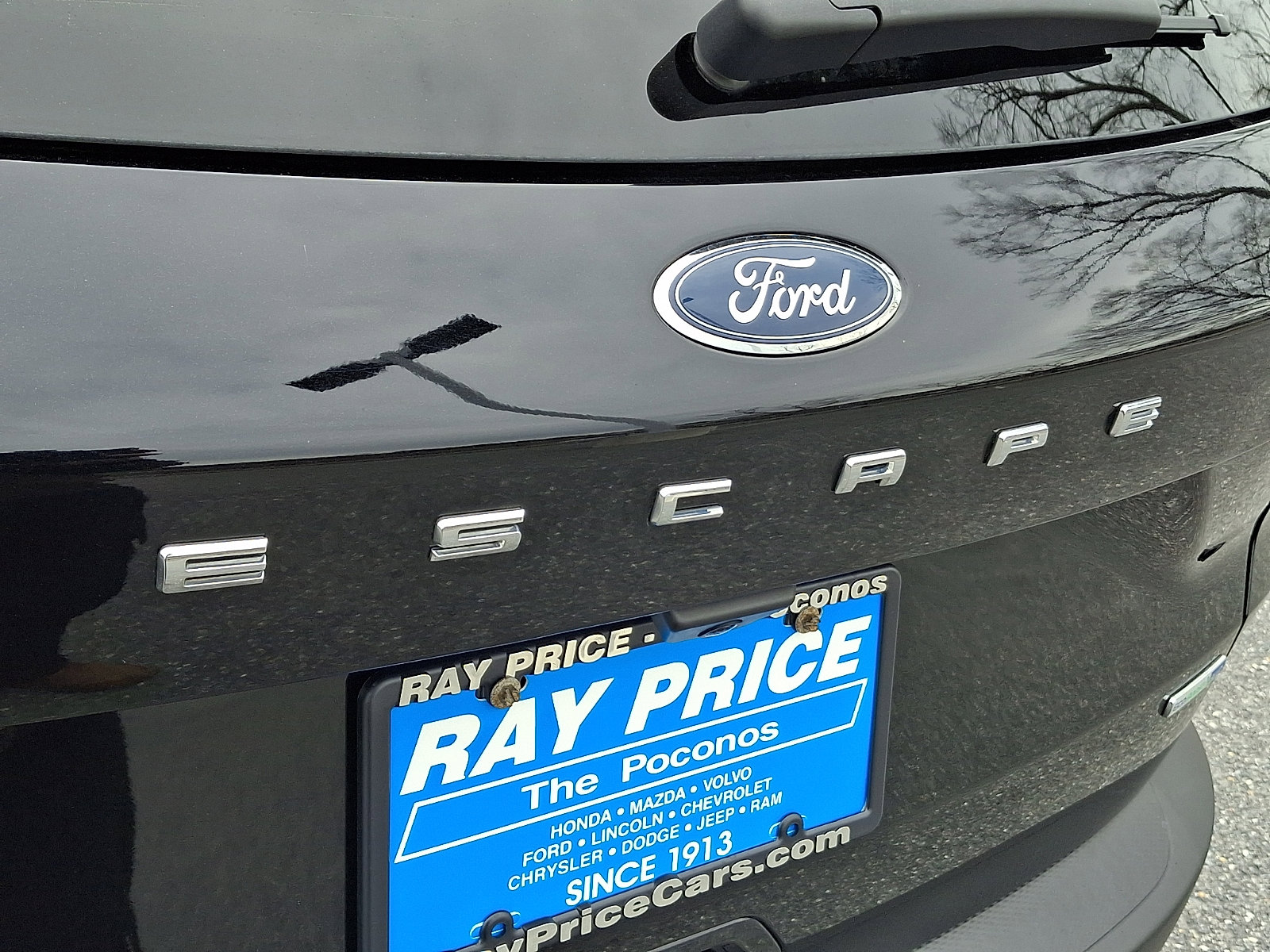 Used 2020 Ford Escape Titanium image 29