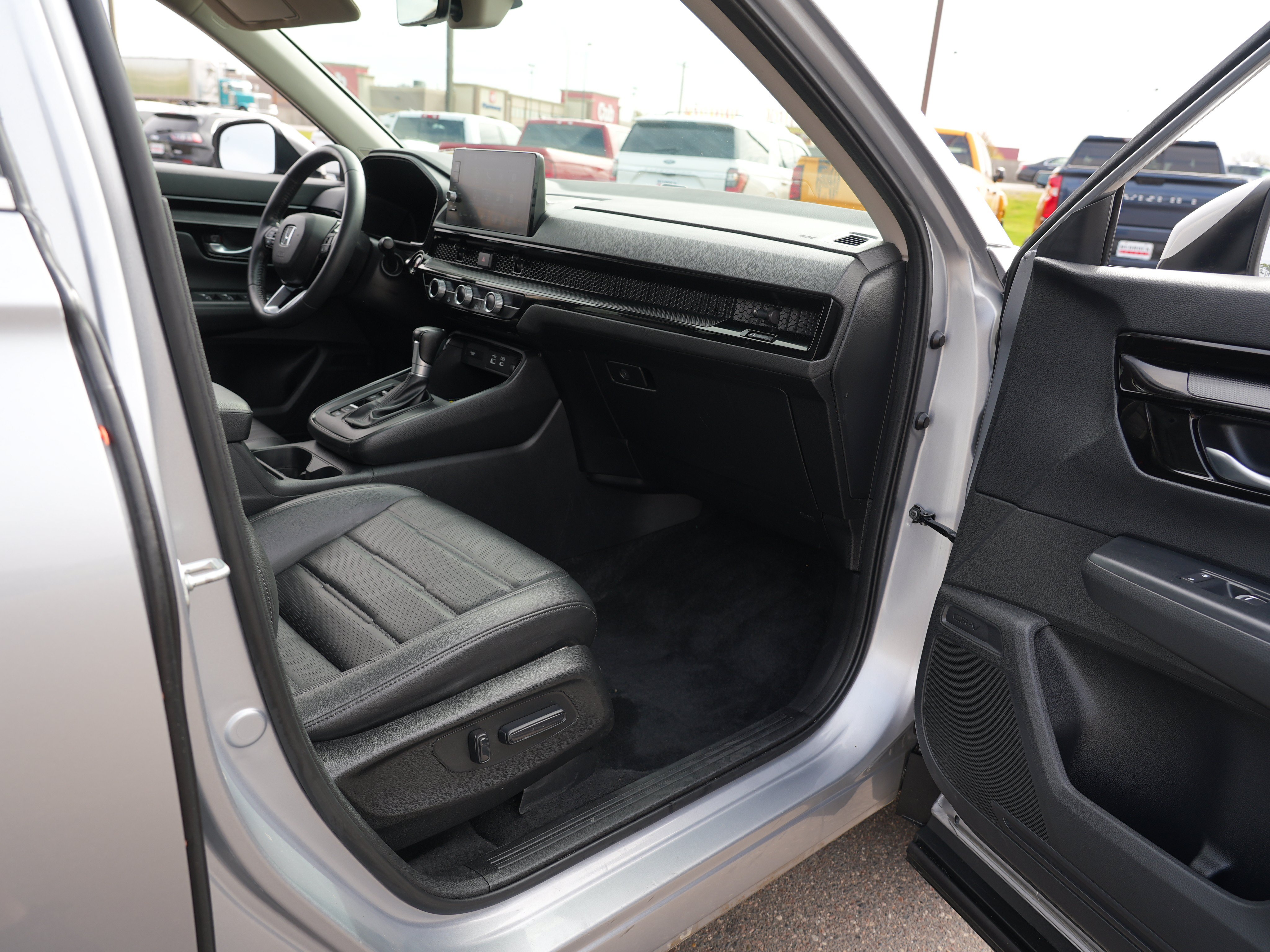 Used 2024 Honda CR-V EX-L image 30