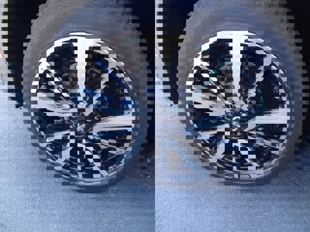 Used 2019 Nissan Rogue Sport SL image 12