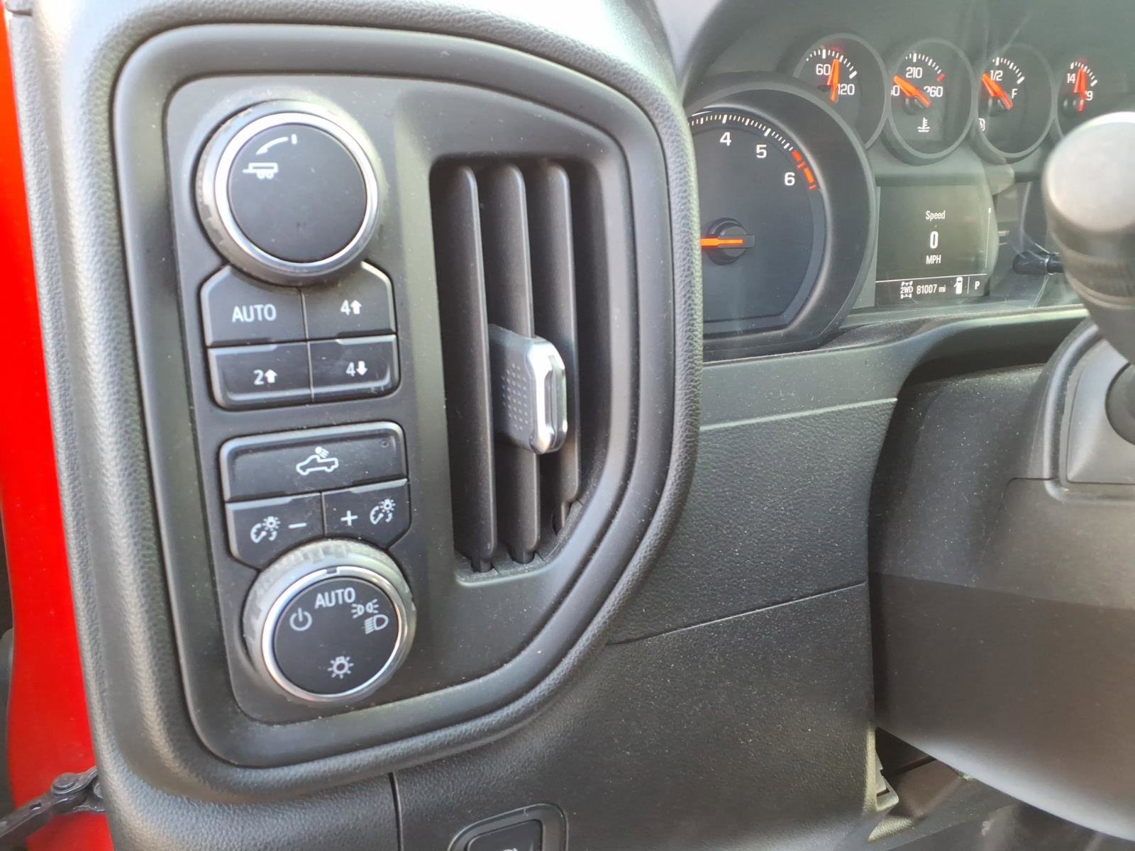 Used 2019 Chevrolet Silverado 1500 Custom Trail Boss w/ Custom Convenience Package image 18