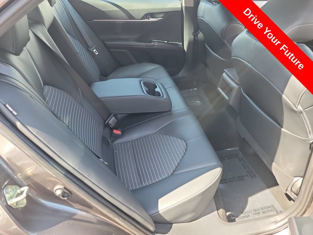 Used 2020 Toyota Camry SE FWD image 20