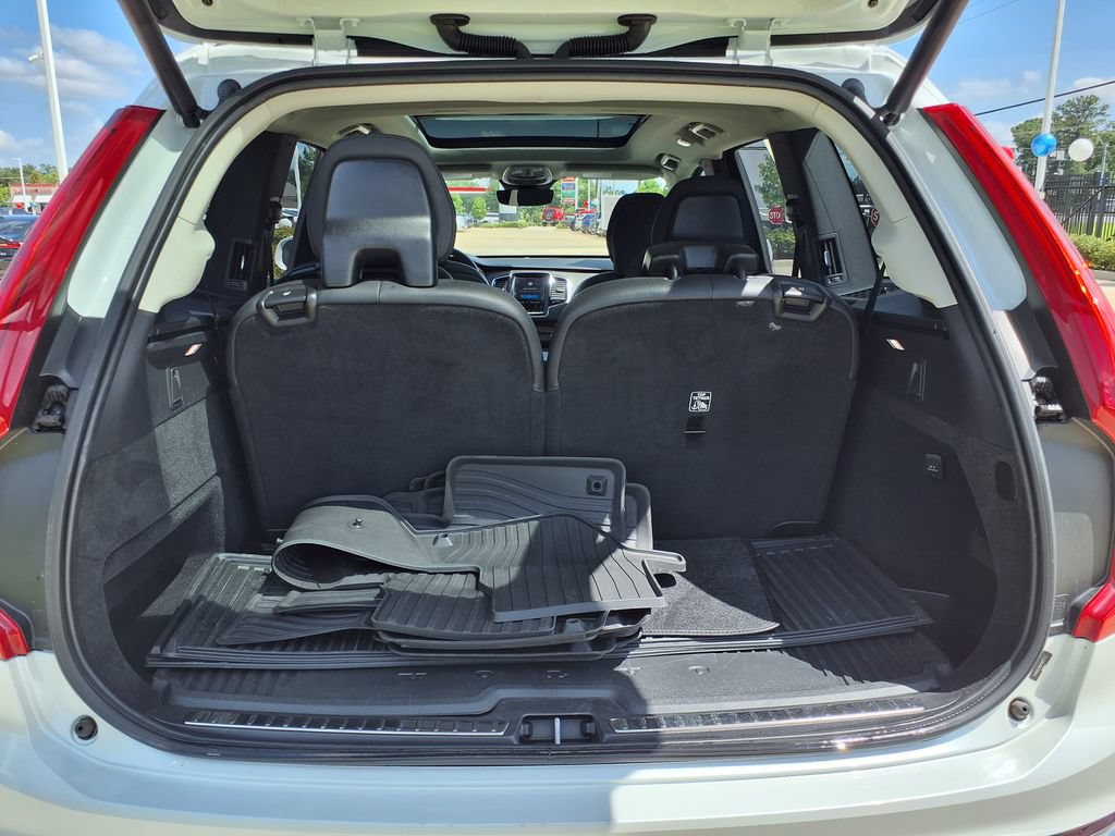 Used 2023 Volvo XC90 B6 Plus AWD/4WD image 11