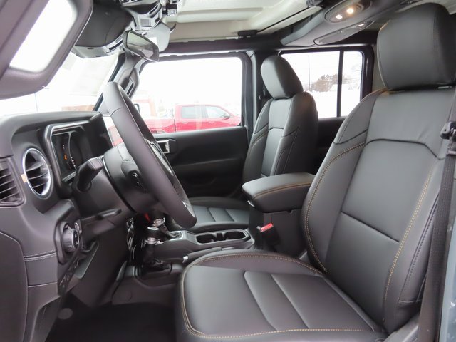 New 2026 Jeep Gladiator Sport image 19