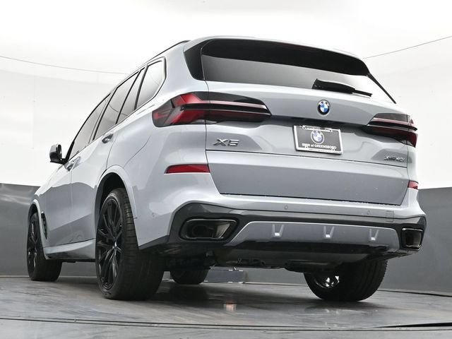 Used 2026 BMW X5 xDrive40i w/ M Sport Package AWD/4WD image 32
