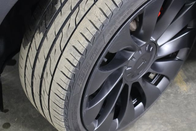 Used 2023 Tesla Model 3 Performance image 39