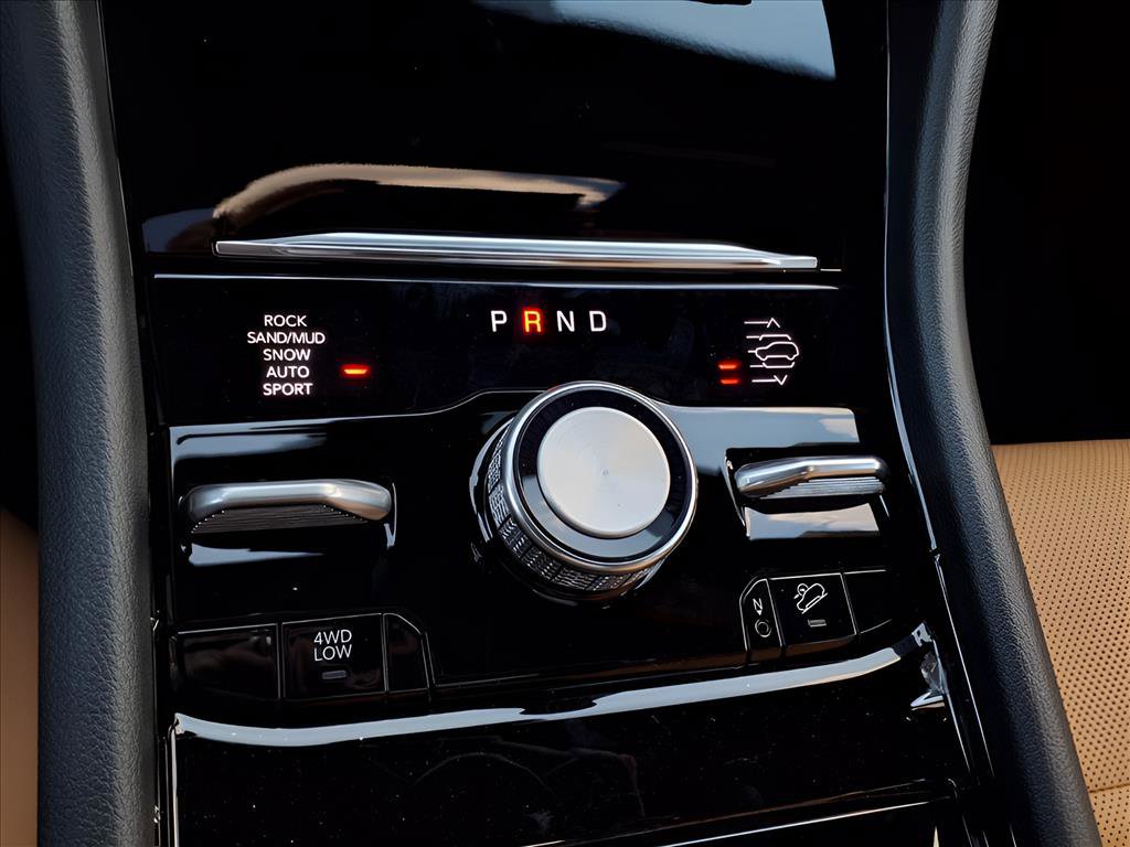 New 2025 Jeep Grand Cherokee Summit w/ Obsidian Package image 12
