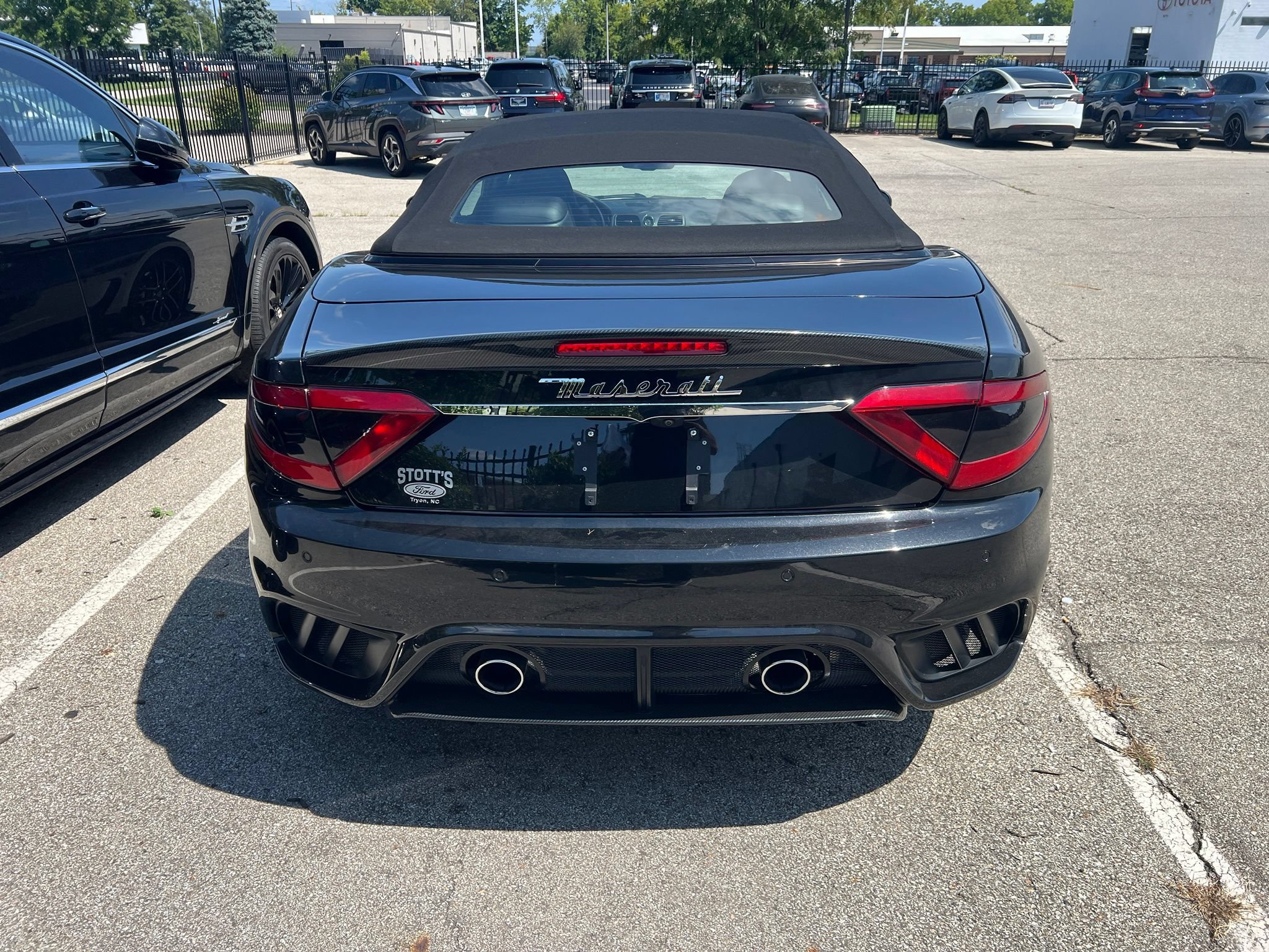 Used 2018 Maserati GranTurismo MC RWD image 5