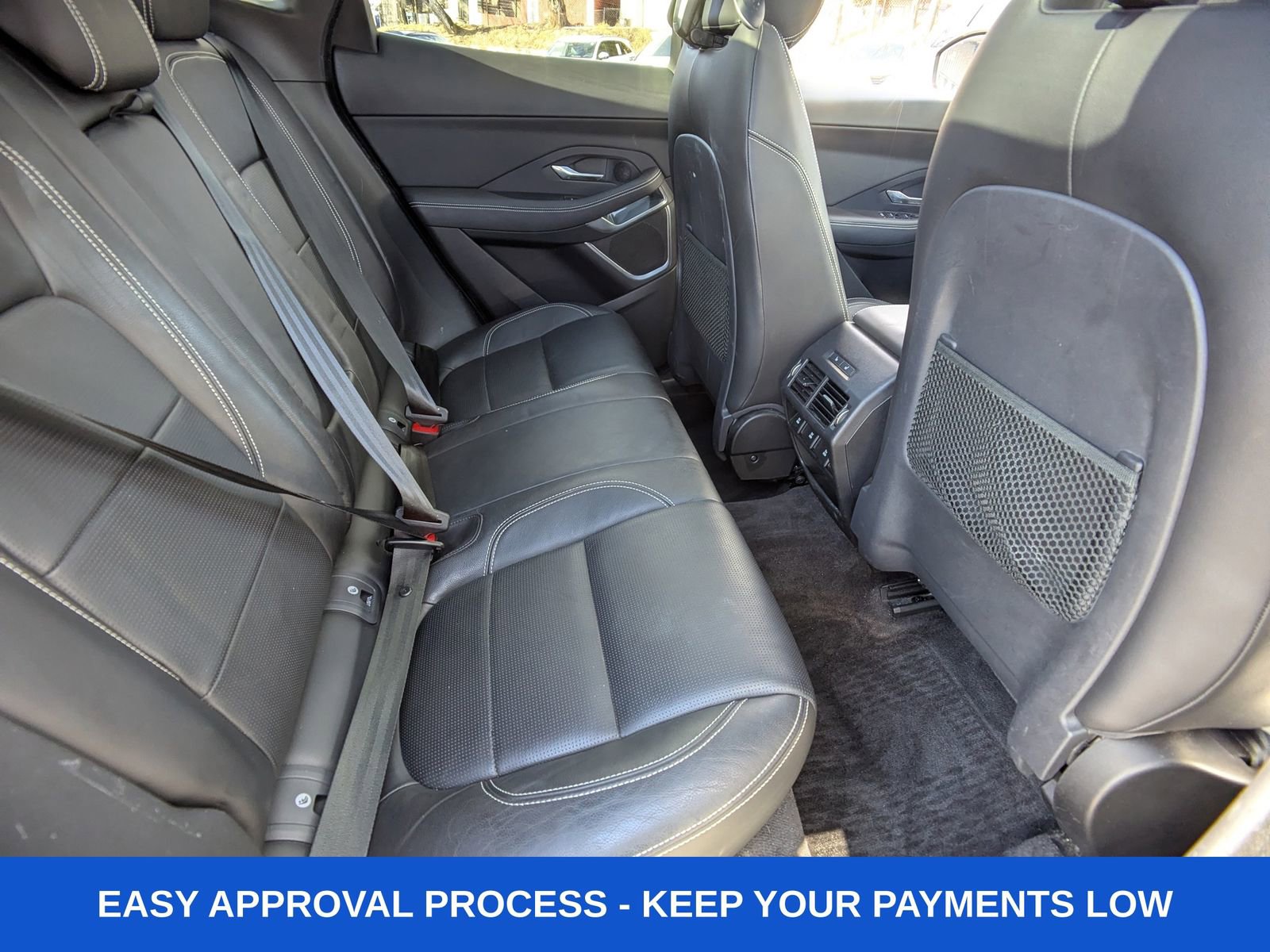 Used 2019 Jaguar E-PACE R-Dynamic SE image 15