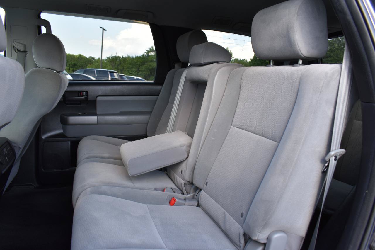 Used 2013 Toyota Sequoia SR5 AWD/4WD image 27
