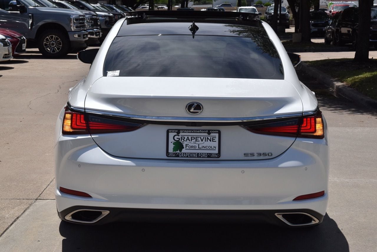 Used 2023 Lexus ES 350 w/ Premium Package FWD image 9