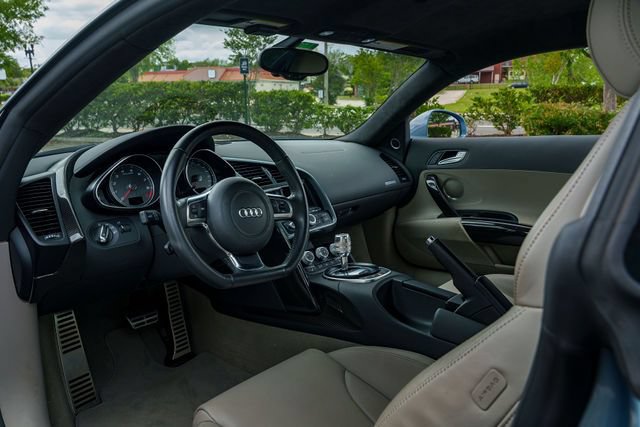 Used 2010 Audi R8 V8 AWD/4WD image 22