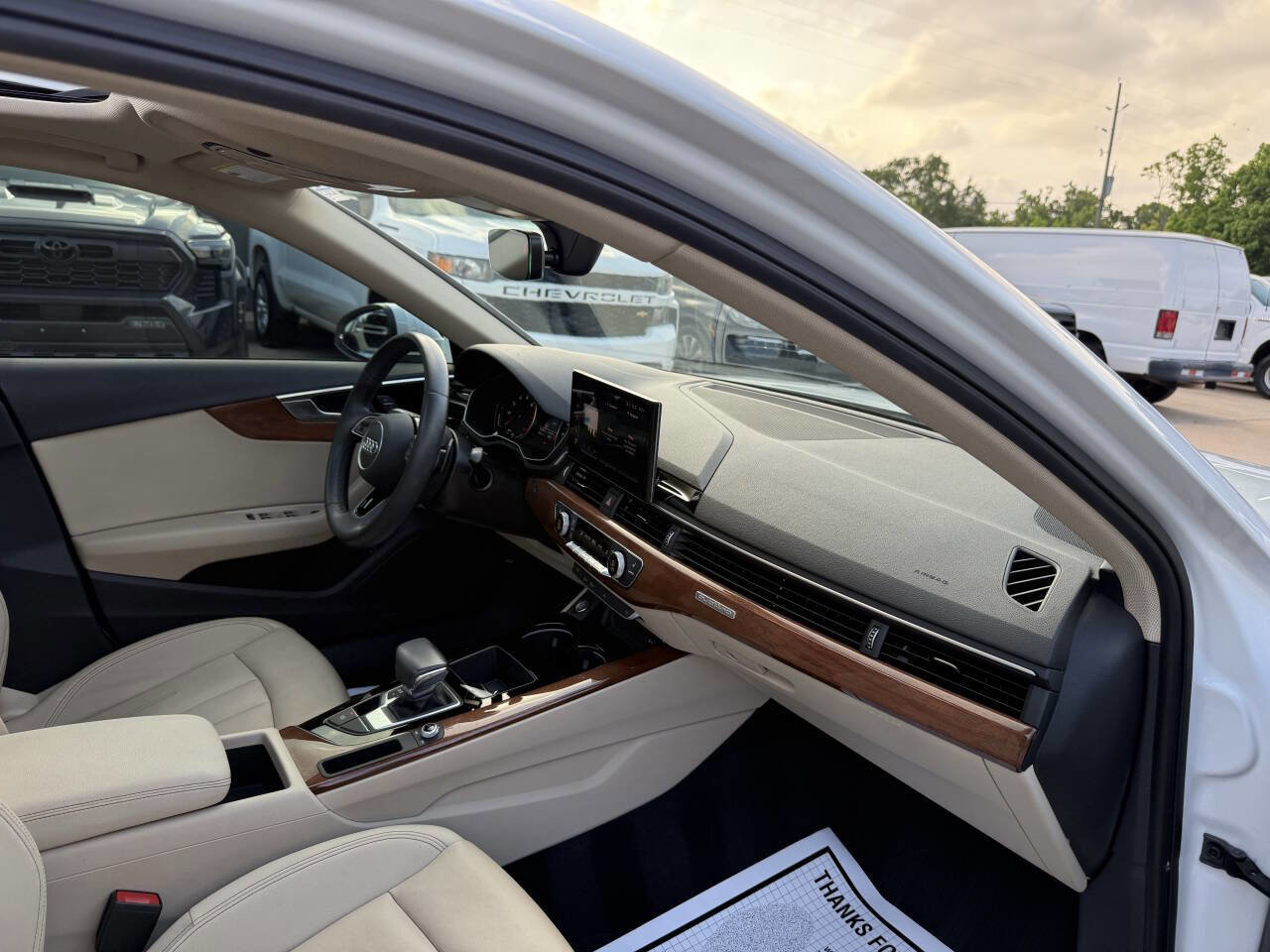 Used 2023 Audi A4 2.0T Premium w/ Convenience Package AWD/4WD image 8