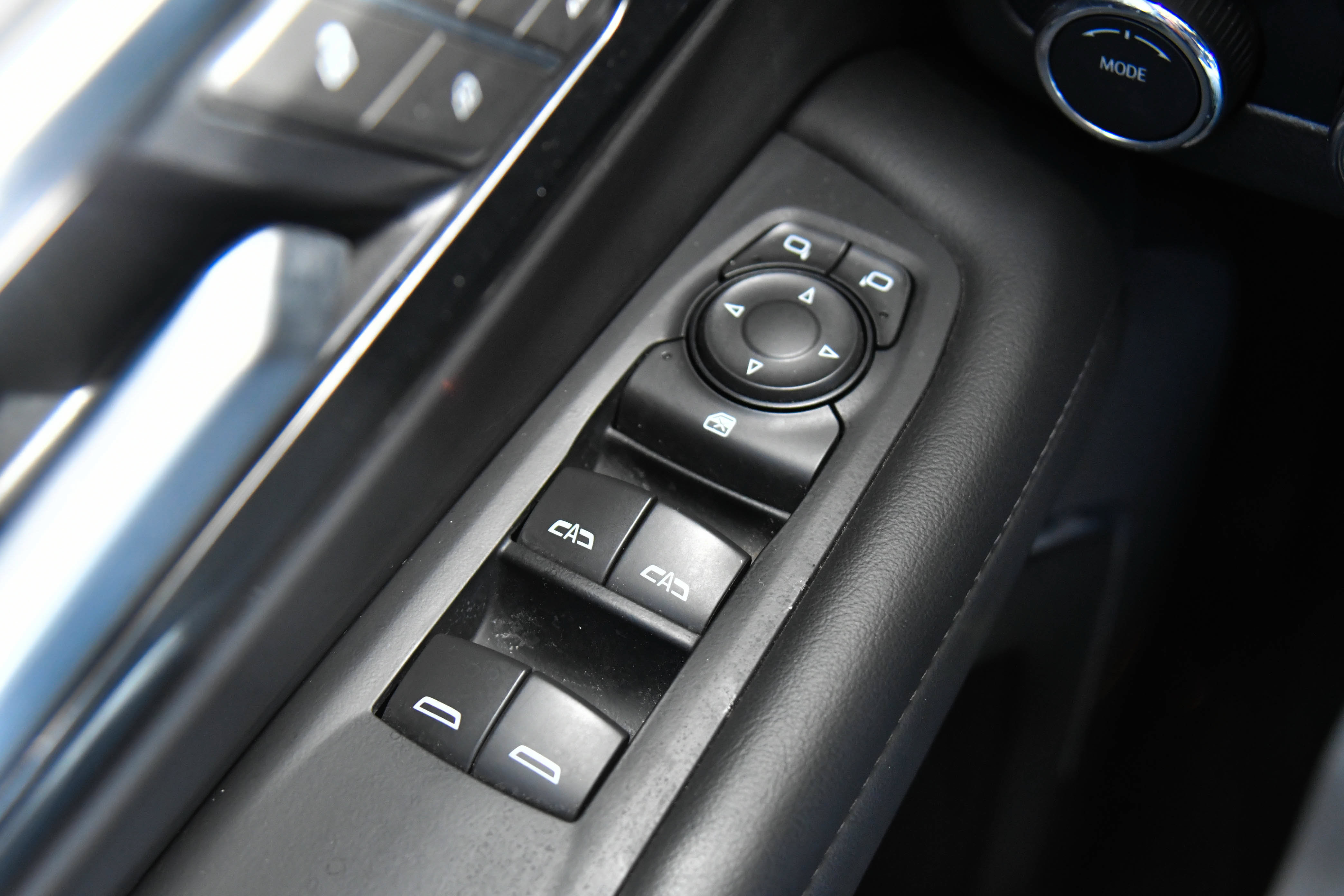 Used 2025 Chevrolet Tahoe LT AWD/4WD image 45