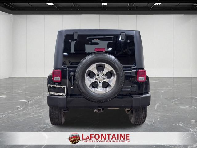 Used 2017 Jeep Wrangler Unlimited Sahara w/ Dual Top Group image 4