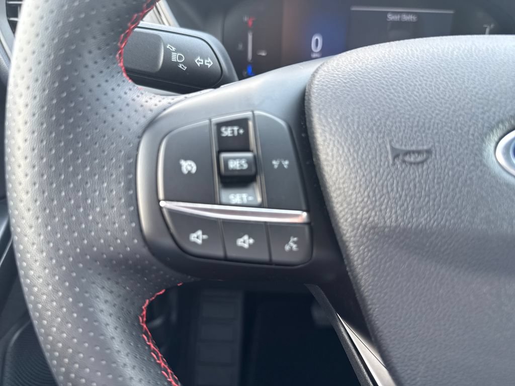 Used 2025 Ford Escape ST-Line FWD image 17