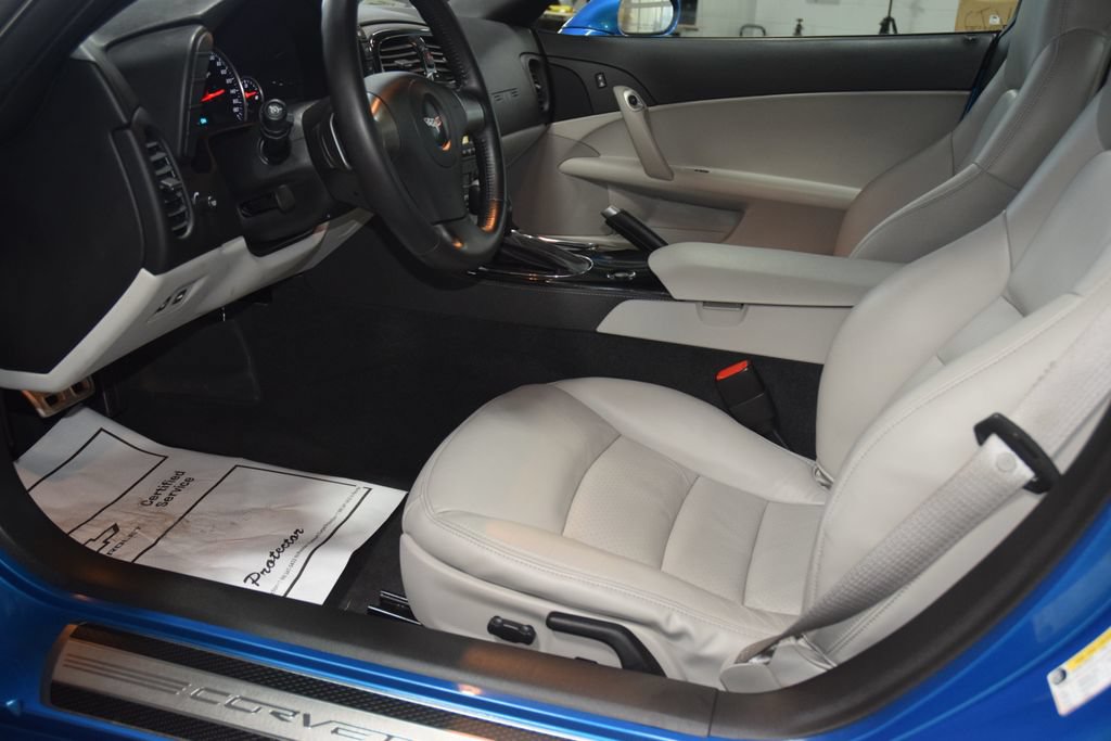 Used 2008 Chevrolet Corvette Coupe w/ Preferred Equipment Group RWD image 40