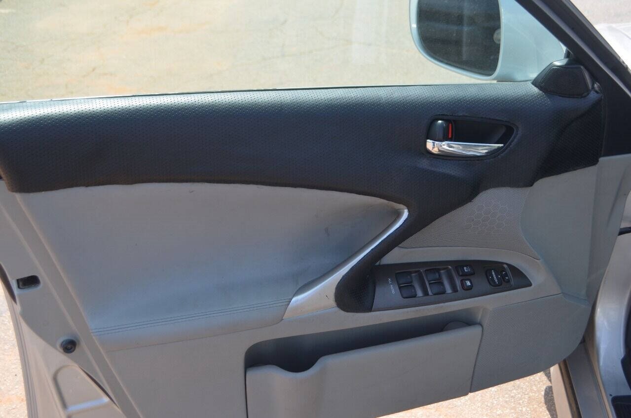 Used 2008 Lexus IS 250 image 19