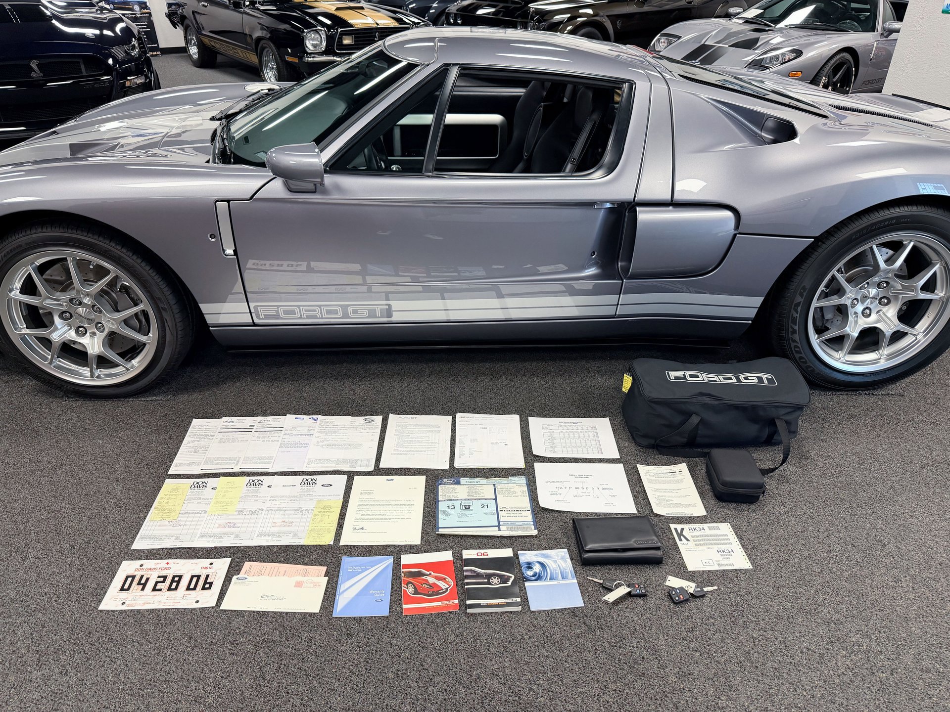 Used 2006 Ford GT image 27