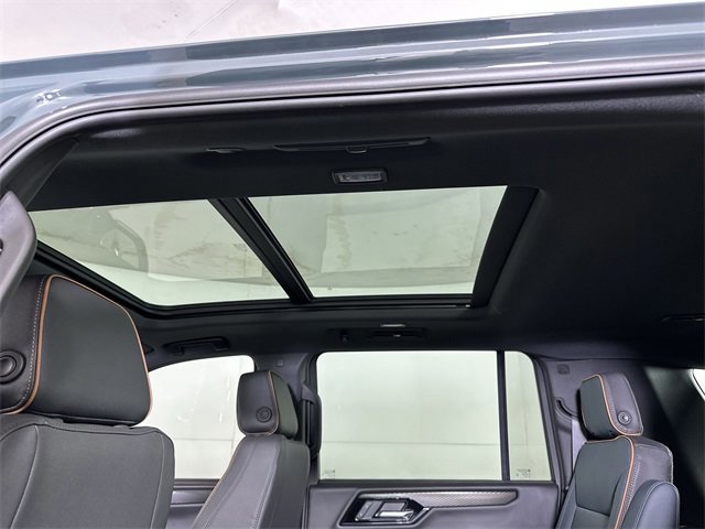 New 2026 GMC Yukon XL AT4 w/ AT4 Premium Package image 19