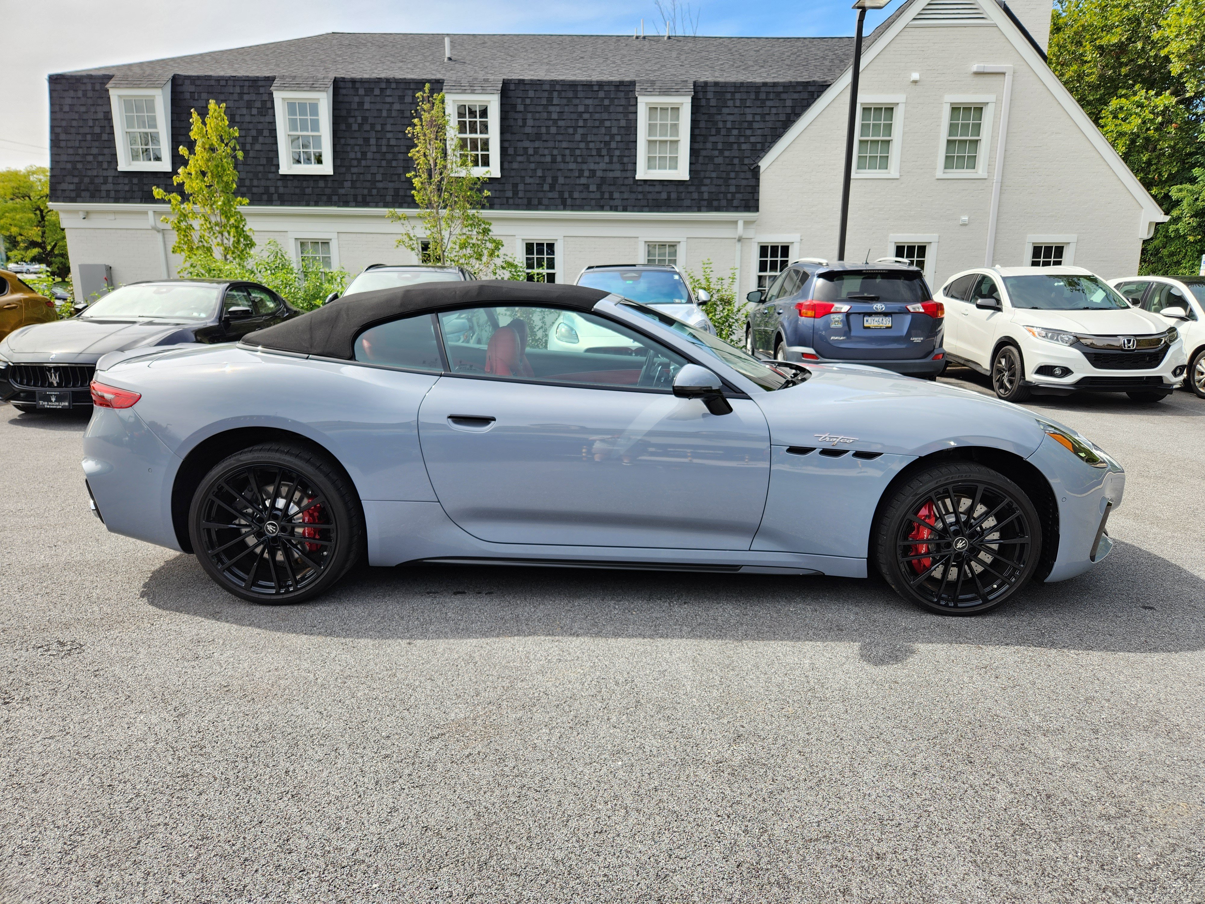 Used 2024 Maserati GranCabrio Trofeo AWD/4WD image 8