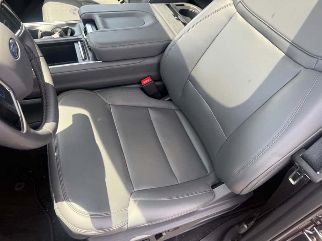 New 2026 Ford Expedition Active AWD/4WD image 14
