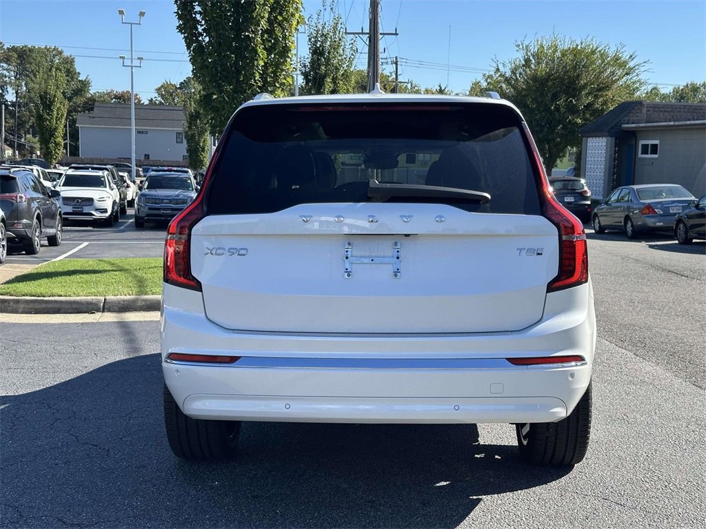 New 2025 Volvo XC90 T8 Plus w/ Protection Package Premier image 20