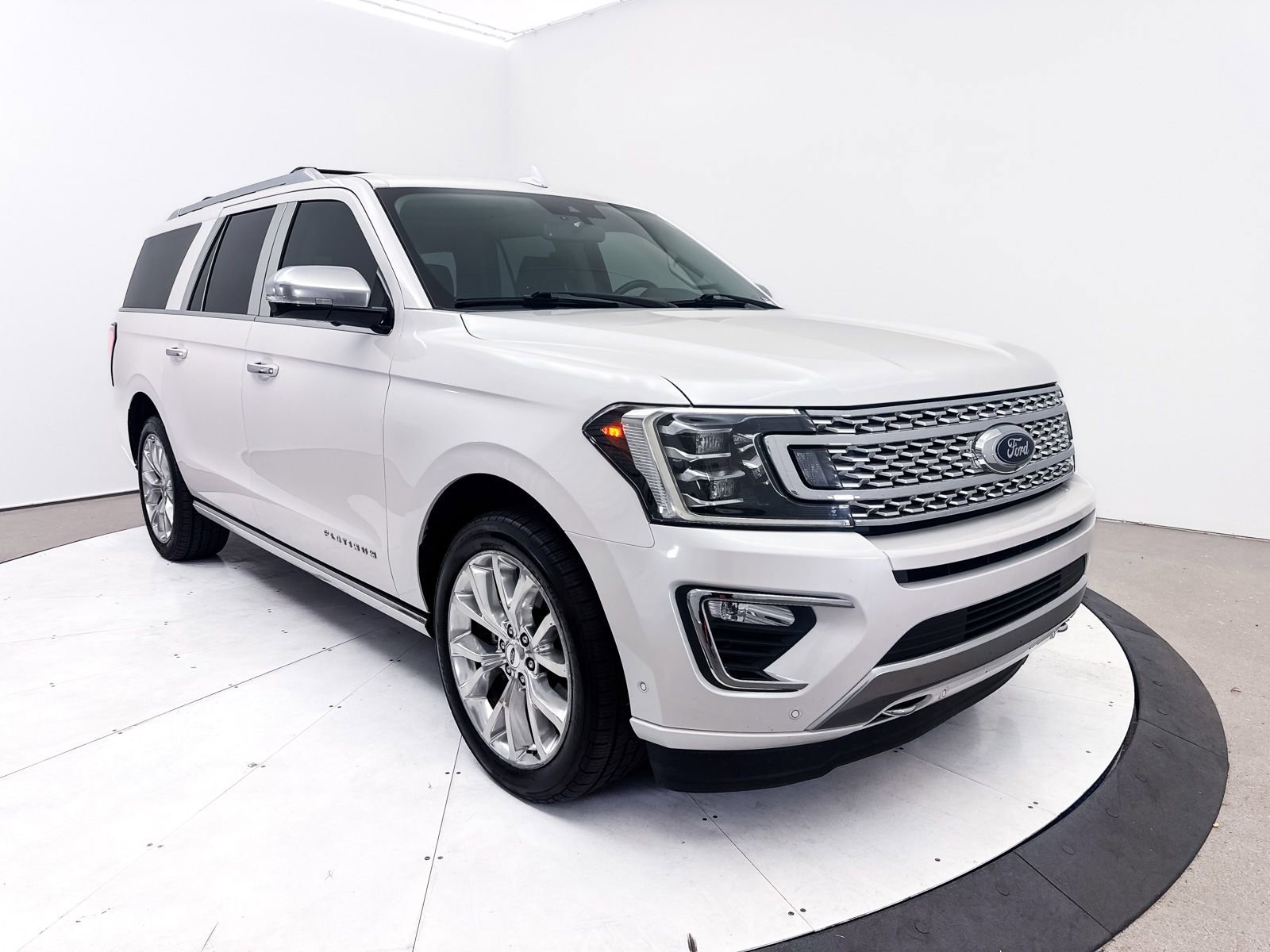 Used 2018 Ford Expedition Max Platinum AWD/4WD image 15